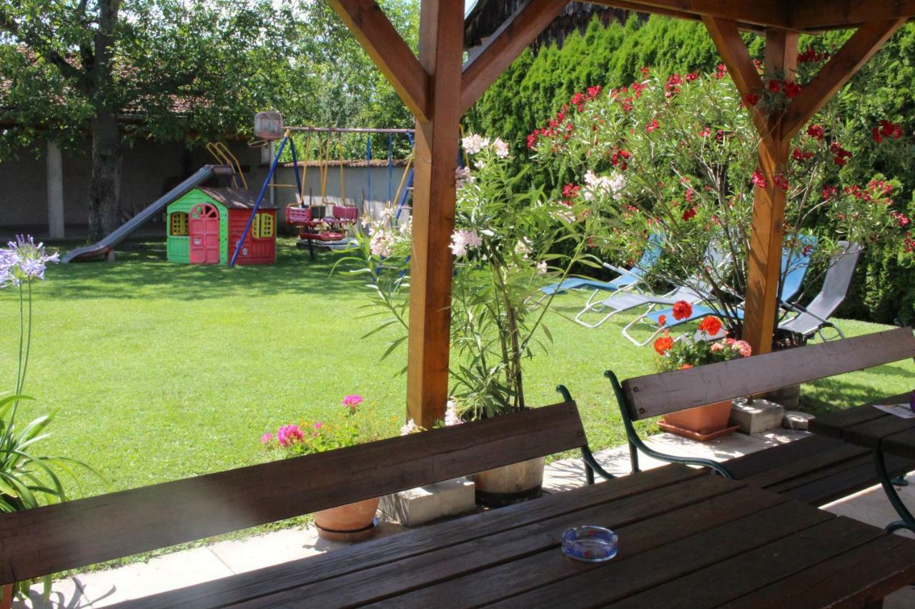 Appartement Berni Strebersdorf Exteriör bild