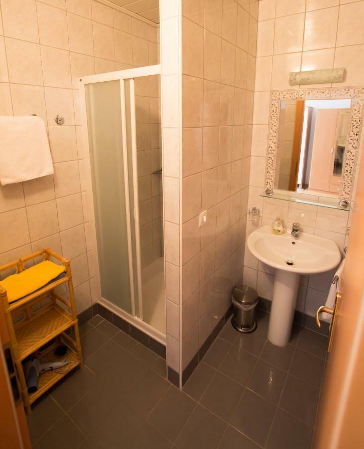 Appartement Berni Strebersdorf Exteriör bild